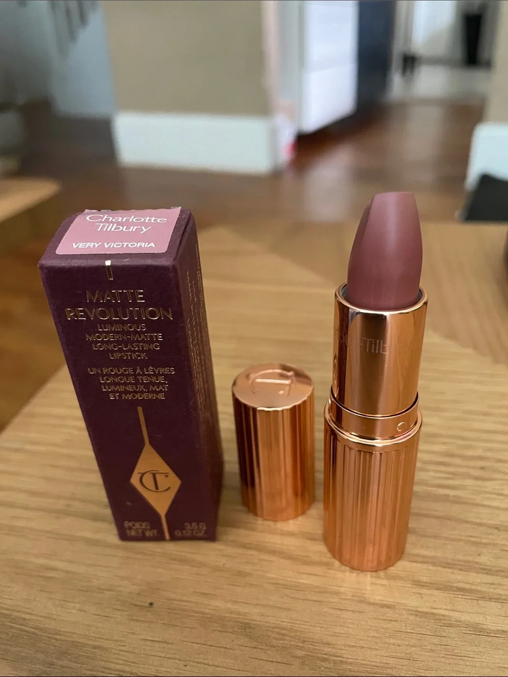 Charlotte Tilbury Matte Revolution Lipstick — Very Victoria (Mauve Pink)